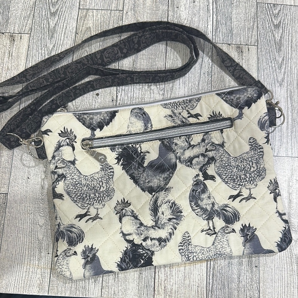 Chic Jem Quilted Rooster Print Crossbody Bag